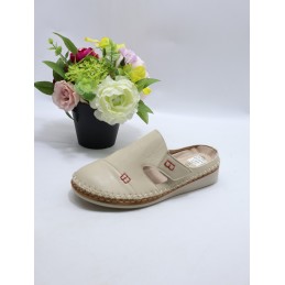 KAPCIE DAMSKIE. Size: 36/42...