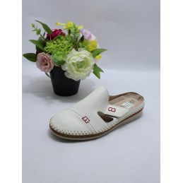 KAPCIE DAMSKIE. Size: 36/42...