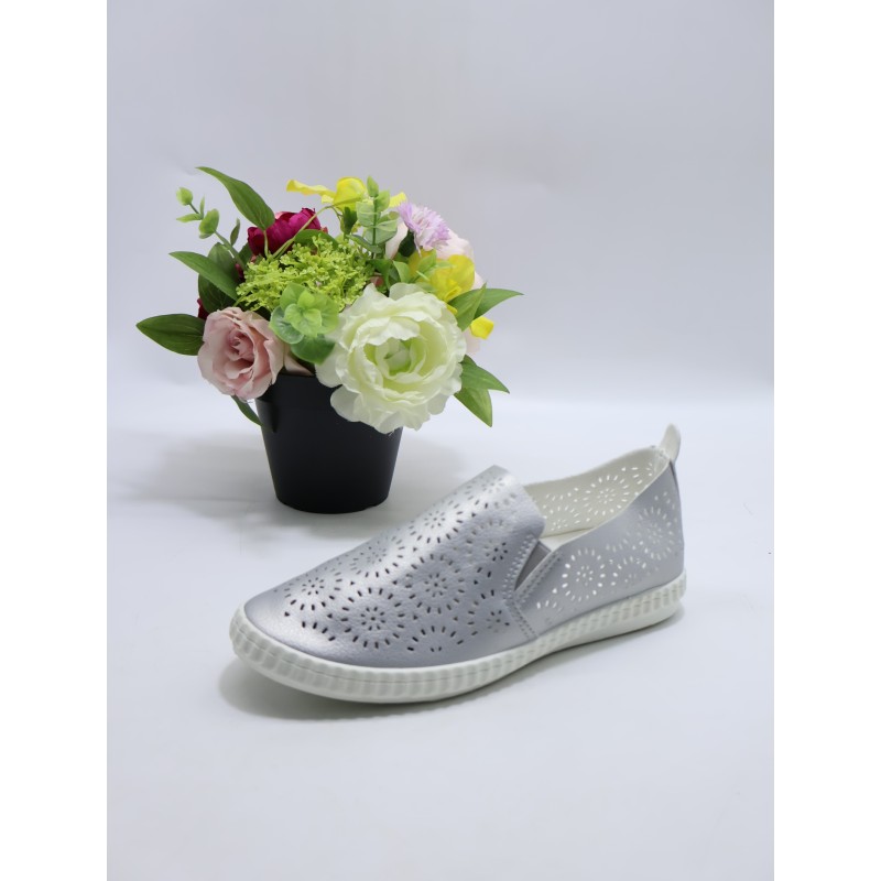 BUTY DAMSKIE. Size: 36/41 ( 12 par/paczka) Kolor jak na zdzięciu