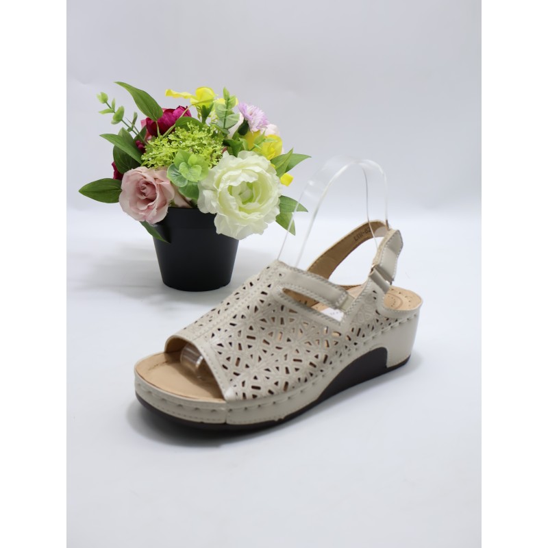 SANDAŁY DAMSKIE. Size: 36/41 ( 12 par/paczka) Kolor jak na zdzięciu