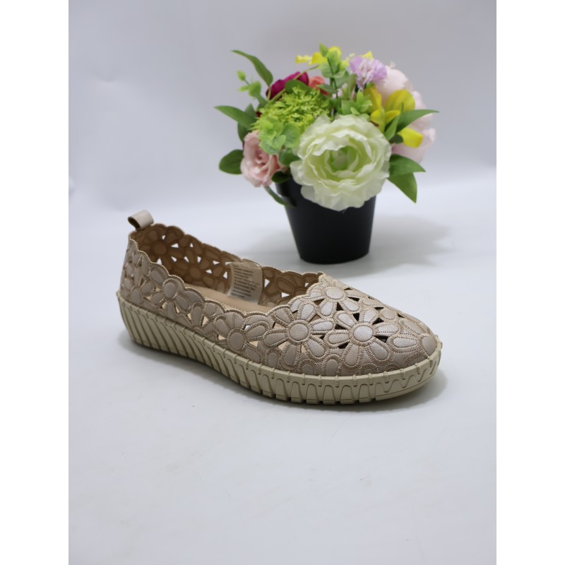 BUTY DAMSKIE. Size: 36/41 (12 par/paczka) Kolor jak na zdzięciu