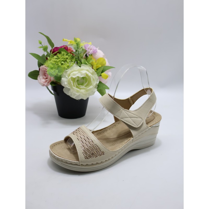 SANDAŁY DAMSKIE. Size: 36/42 (12 par/paczka) Kolor jak na zdzięciu