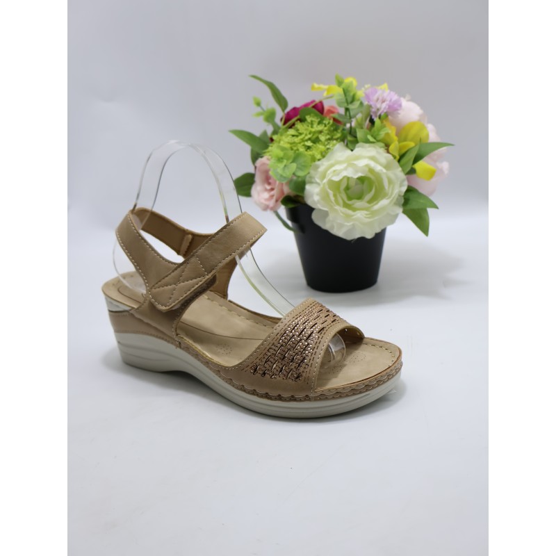 SANDAŁY DAMSKIE. Size: 36/42 (12 par/paczka) Kolor jak na zdzięciu