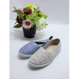BUTY DZIECIĘCE. Size: 31/36...