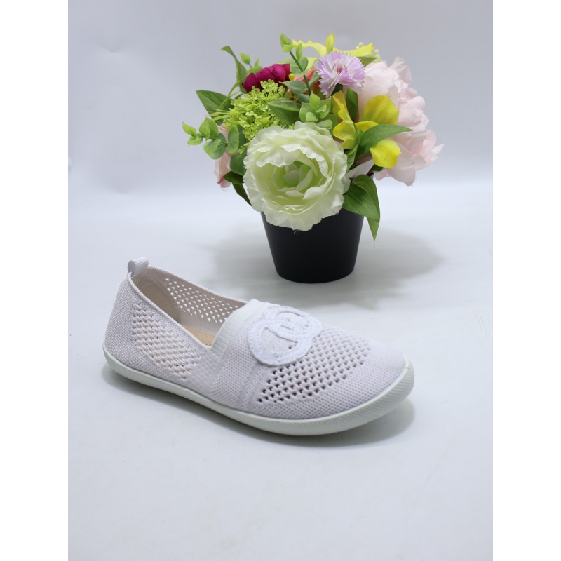 BUTY DZIECIĘCE. Size: 31/36 (12 par/paczka) Kolor jak na zdzięciu