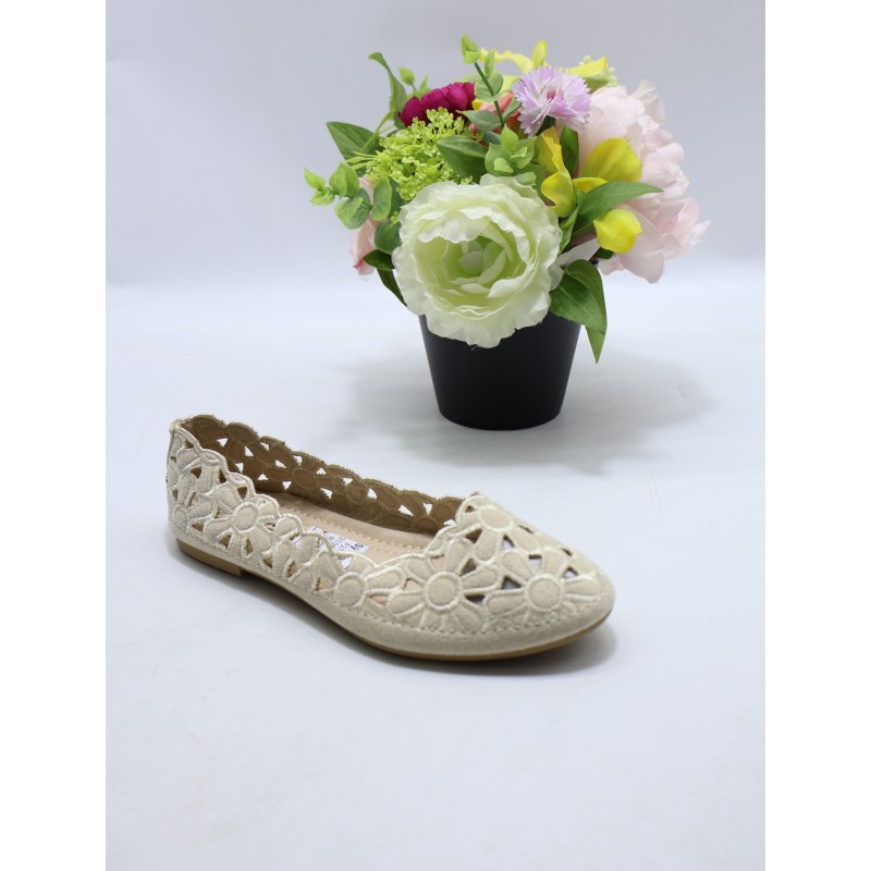 BUTY DZIECIĘCE. Size: 31/36 (12 par/paczka) Kolor jak na zdzięciu