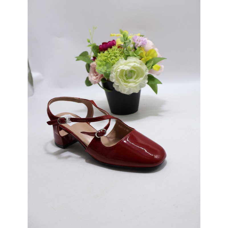 SANDAŁY DAMSKIE. Size: 36/41 (12 par/paczka) Kolor jak na zdzięciu