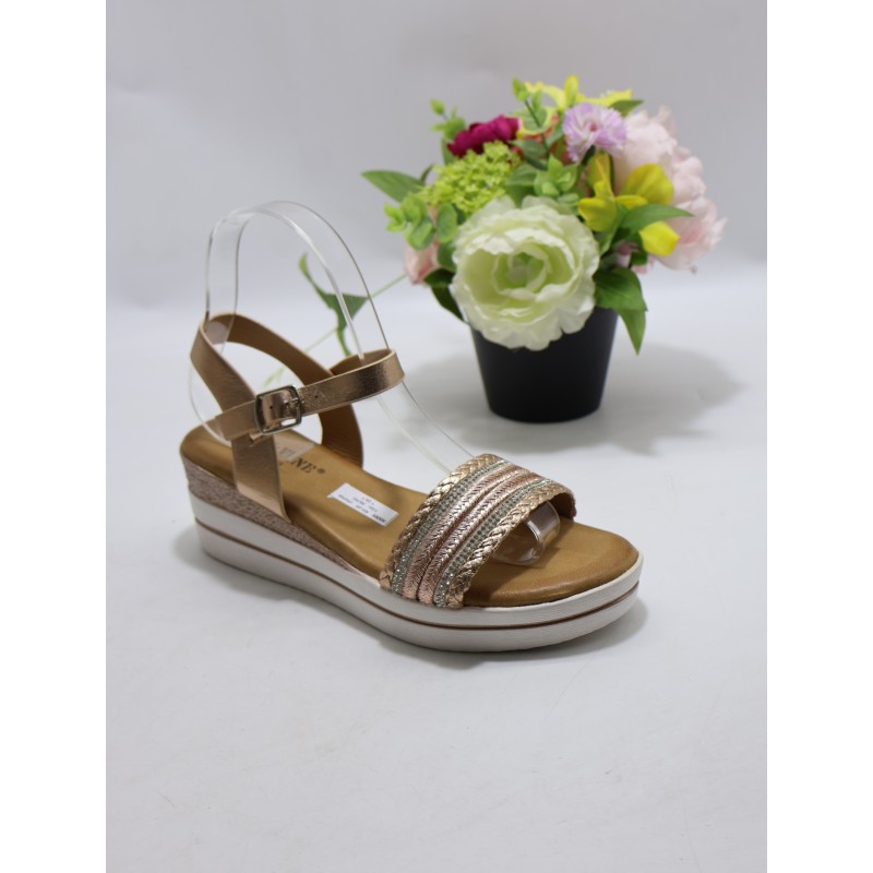 SANDAŁY DAMSKIE. Size: 36/41 (12 par/paczka) Kolor jak na zdzięciu