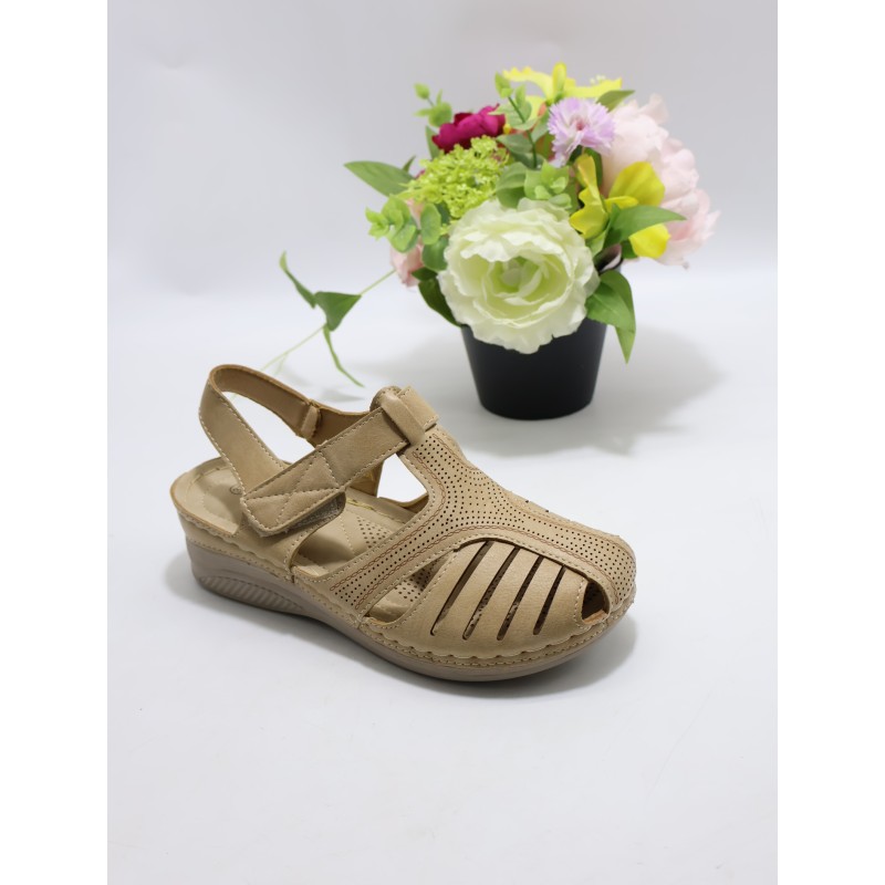 SANDAŁY DAMSKIE. Size: 36/42 (12 par/paczka) Kolor jak na zdzięciu